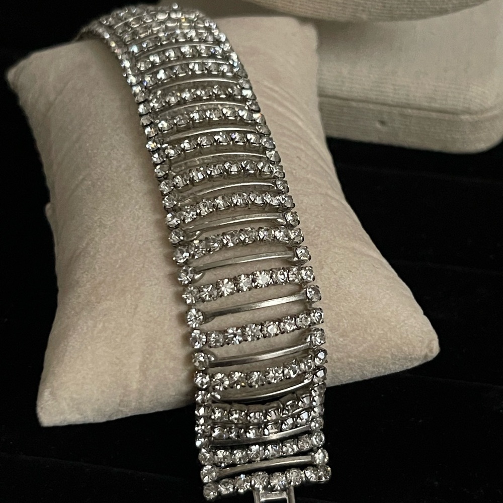 VTG Art Deco Silver Tone Prong-Set Rhinestones Bracelet